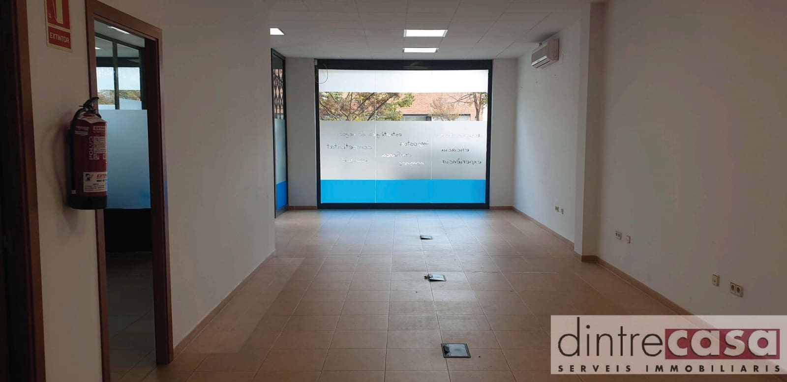 Commercial for rent in Tordera - € 800 (Ref: 9552839)