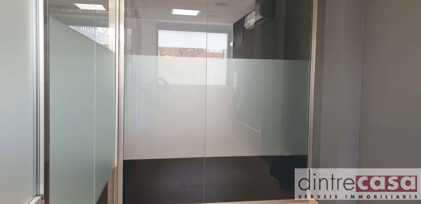 Commercial for rent in Tordera - € 800 (Ref: 9552839)