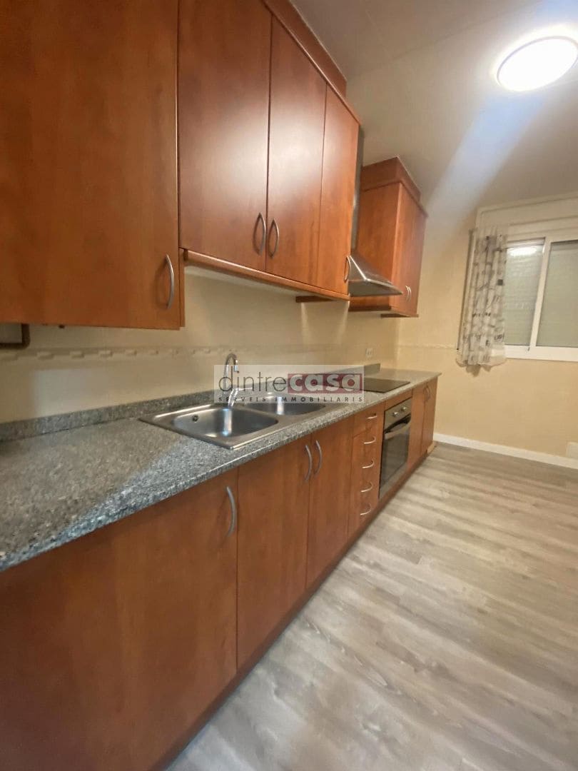 Piso de 3 habitaciones en Tordera en venta - 159.000 € (Ref: 9552840)