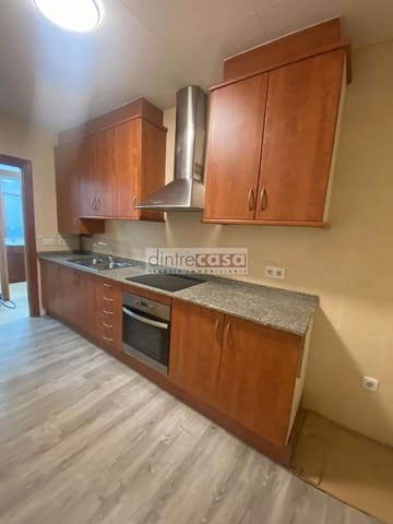 Piso de 3 habitaciones en Tordera en venta - 159.000 € (Ref: 9552840)