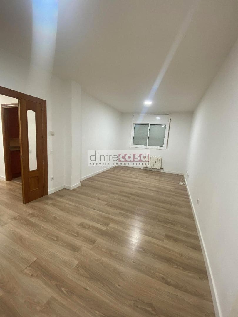 Piso de 3 habitaciones en Tordera en venta - 159.000 € (Ref: 9552840)