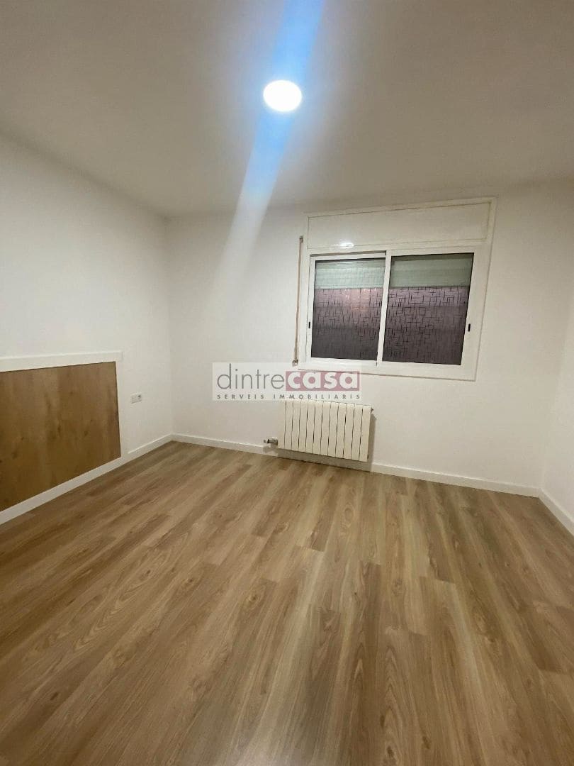 Piso de 3 habitaciones en Tordera en venta - 159.000 € (Ref: 9552840)