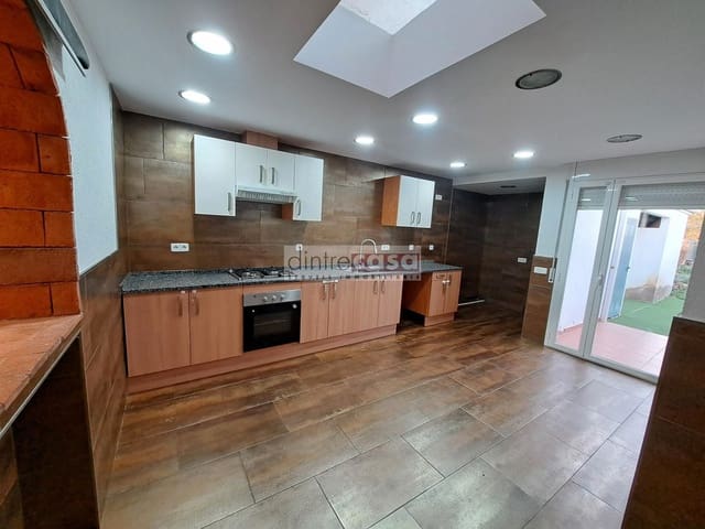 4 soveværelse Byhus til salg i Tordera - € 290.000 (Ref: 9552842)