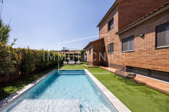 4 camera da letto Villa in vendita in La Roca del Vallès con piscina garage - 625.000 € (Rif: 10003811)