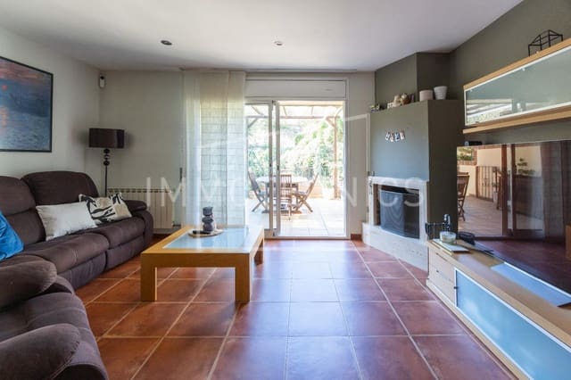4 sypialnia Dom szeregowy na sprzedaż w Canet de Mar z garażem - 570 000 € (Ref: 10049434)