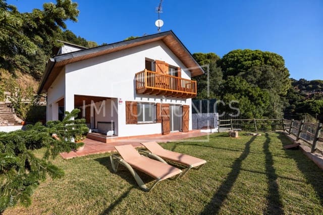 4 sovrum Villa till salu i Sant Cebrià de Vallalta med pool garage - 348 000 € (Ref: 10049435)
