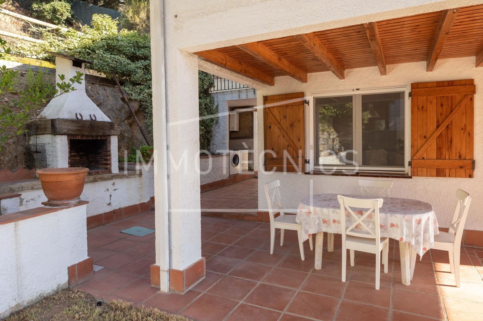 4 bedroom Villa for sale in Sant Cebria de Vallalta with pool garage - € 348,000 (Ref: 10049435)