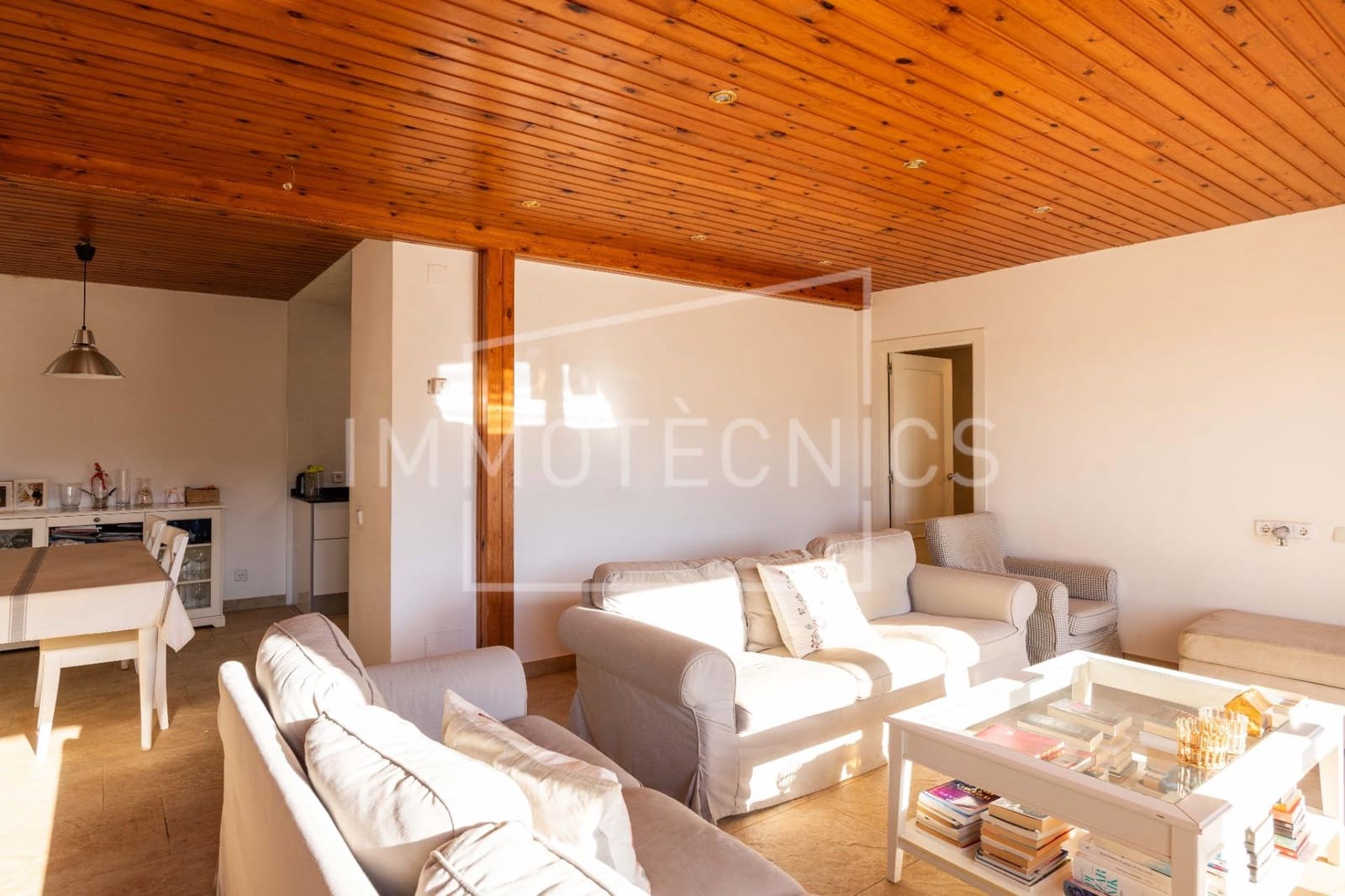 4 bedroom Villa for sale in Sant Cebria de Vallalta with pool garage - € 348,000 (Ref: 10049435)