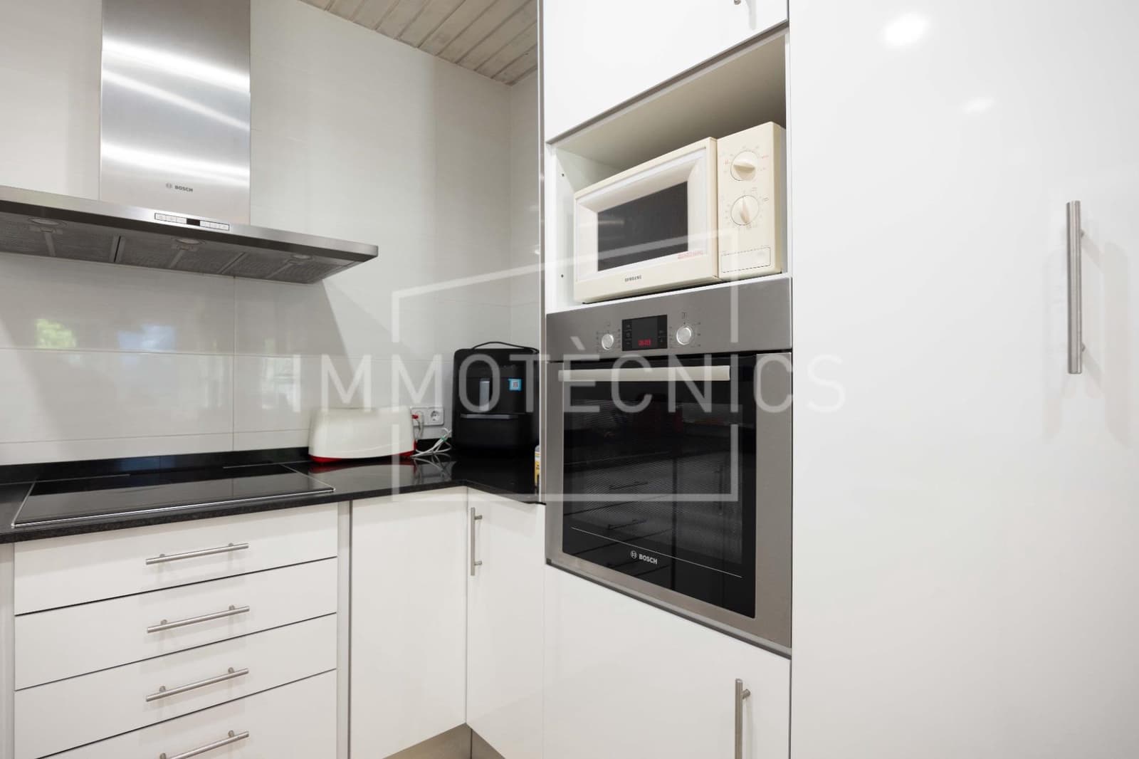 4 bedroom Villa for sale in Sant Cebria de Vallalta with pool garage - € 348,000 (Ref: 10049435)