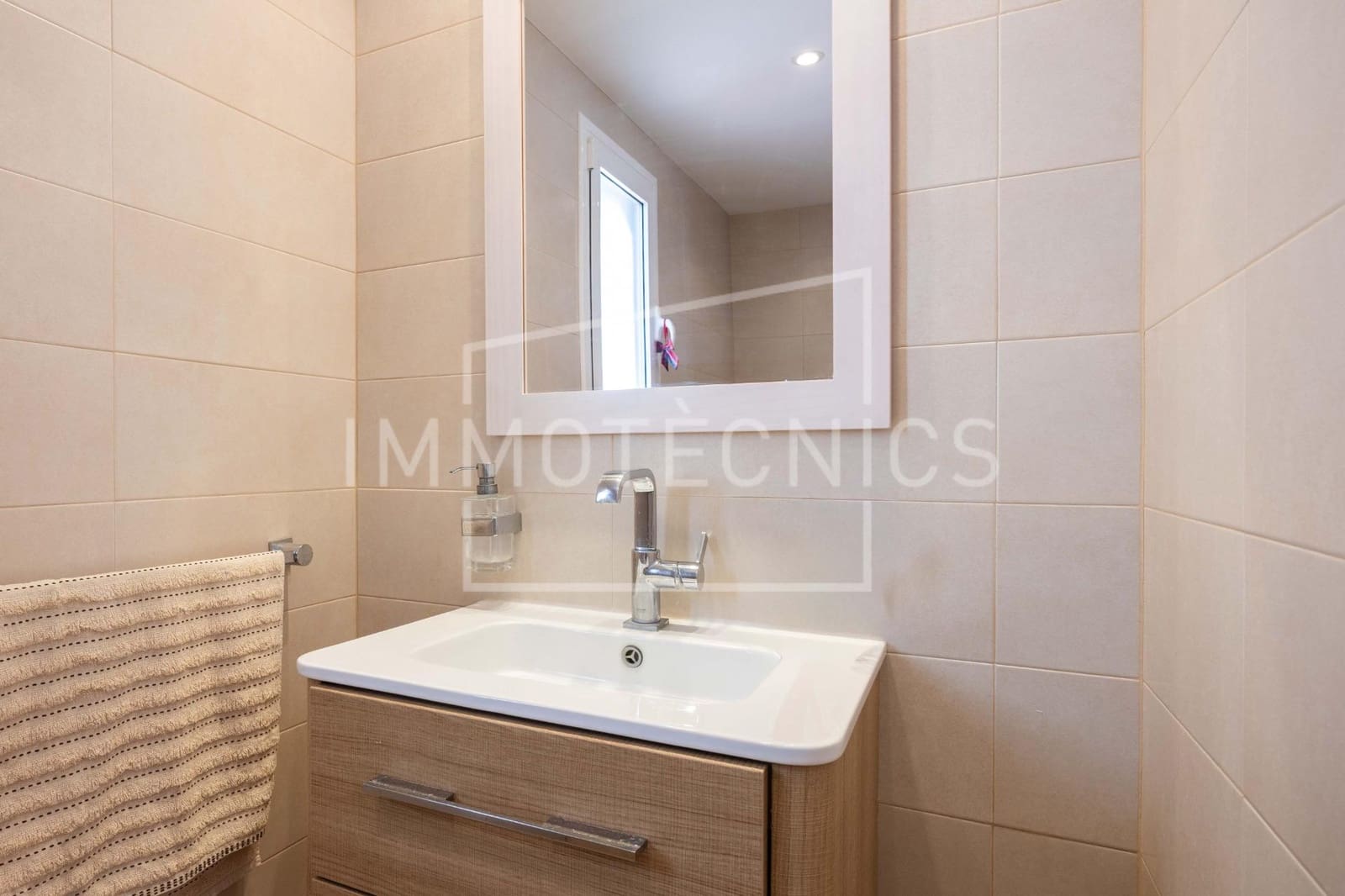 4 bedroom Villa for sale in Sant Cebria de Vallalta with pool garage - € 348,000 (Ref: 10049435)