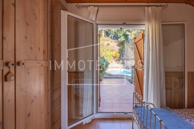 4 sovrum Villa till salu i Sant Cebrià de Vallalta med pool garage - 348 000 € (Ref: 10049435)