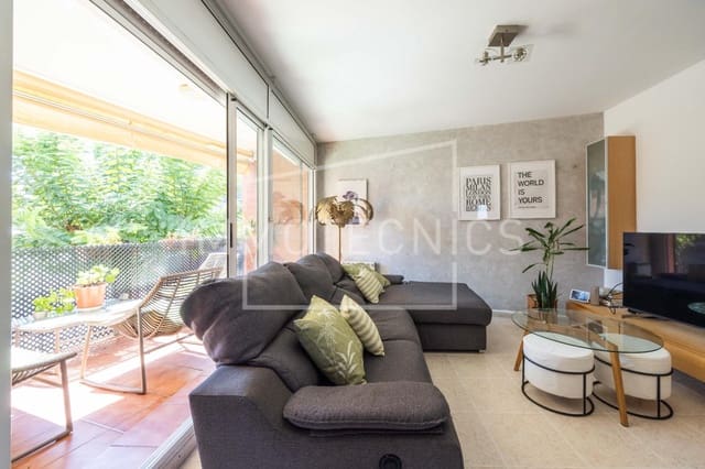 4 chambre Villa/Maison Mitoyenne à vendre à Caldes d'Estrac avec garage - 445 000 € (Ref: 10055465)
