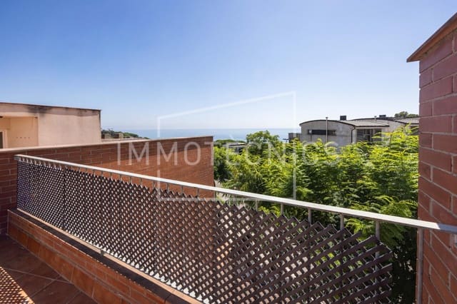 4 chambre Villa/Maison Mitoyenne à vendre à Caldes d'Estrac avec garage - 445 000 € (Ref: 10055465)