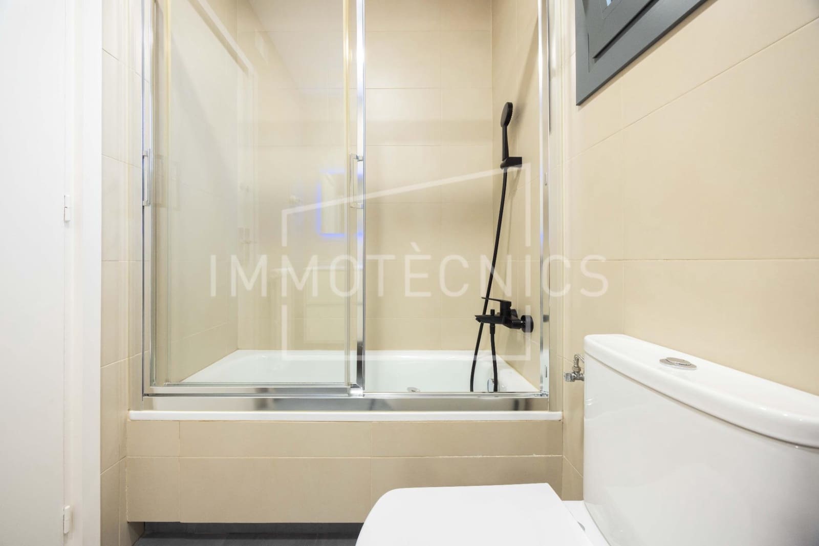 4 sovrum Lägenhet till salu i Granollers - 375 000 € (Ref: 10089856)