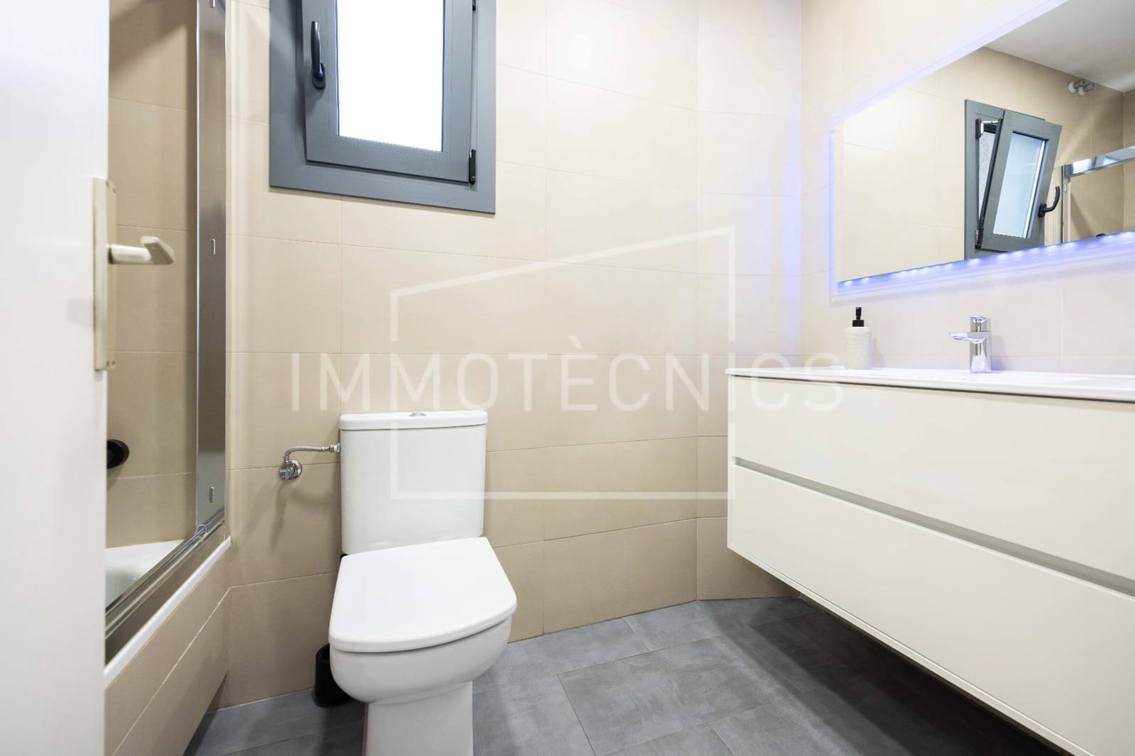 4 sovrum Lägenhet till salu i Granollers - 375 000 € (Ref: 10089856)