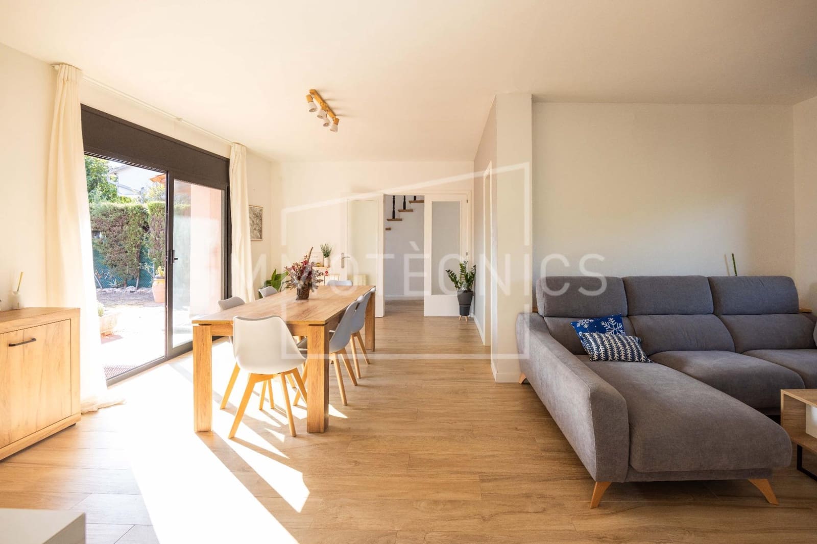 4 sypialnia Willa na sprzedaż w Llinars del Valles - 450 000 € (Ref: 10098555)