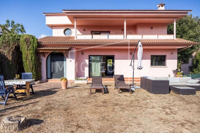 4 chambre Villa/Maison à vendre à Llinars del Vallès - 450 000 € (Ref: 10098555)