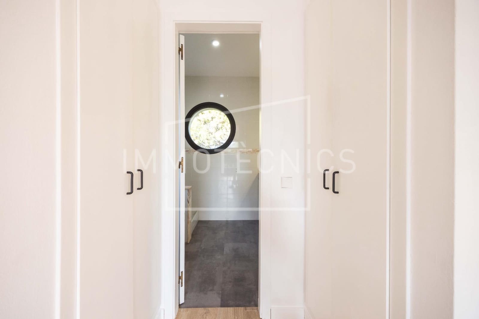 4 sypialnia Willa na sprzedaż w Llinars del Valles - 450 000 € (Ref: 10098555)