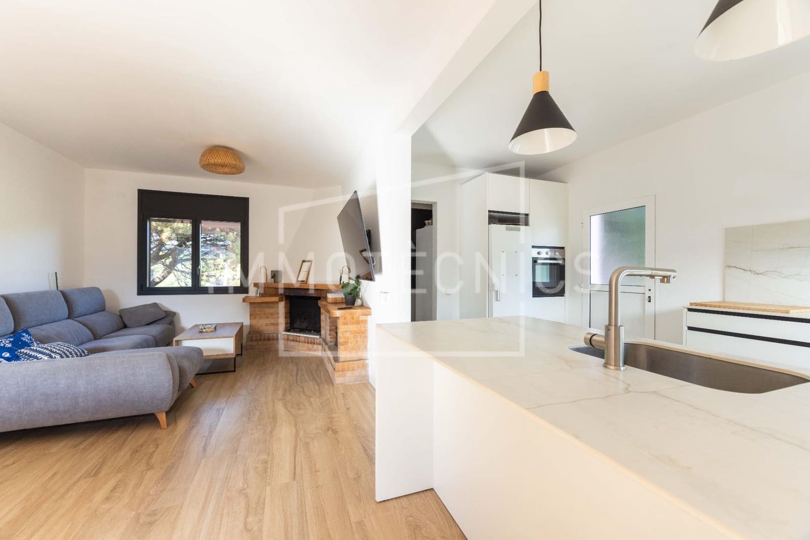 4 sypialnia Willa na sprzedaż w Llinars del Valles - 450 000 € (Ref: 10098555)