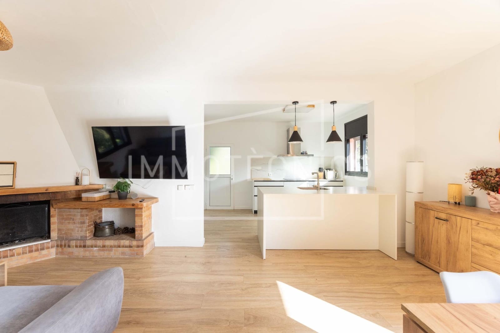 4 sypialnia Willa na sprzedaż w Llinars del Valles - 450 000 € (Ref: 10098555)