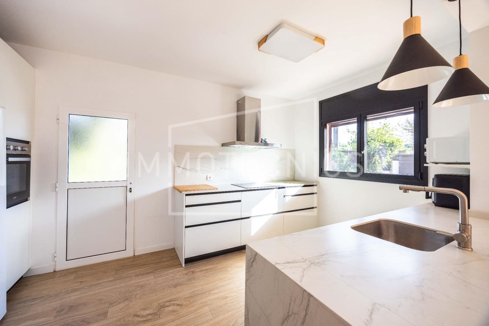 4 sypialnia Willa na sprzedaż w Llinars del Valles - 450 000 € (Ref: 10098555)