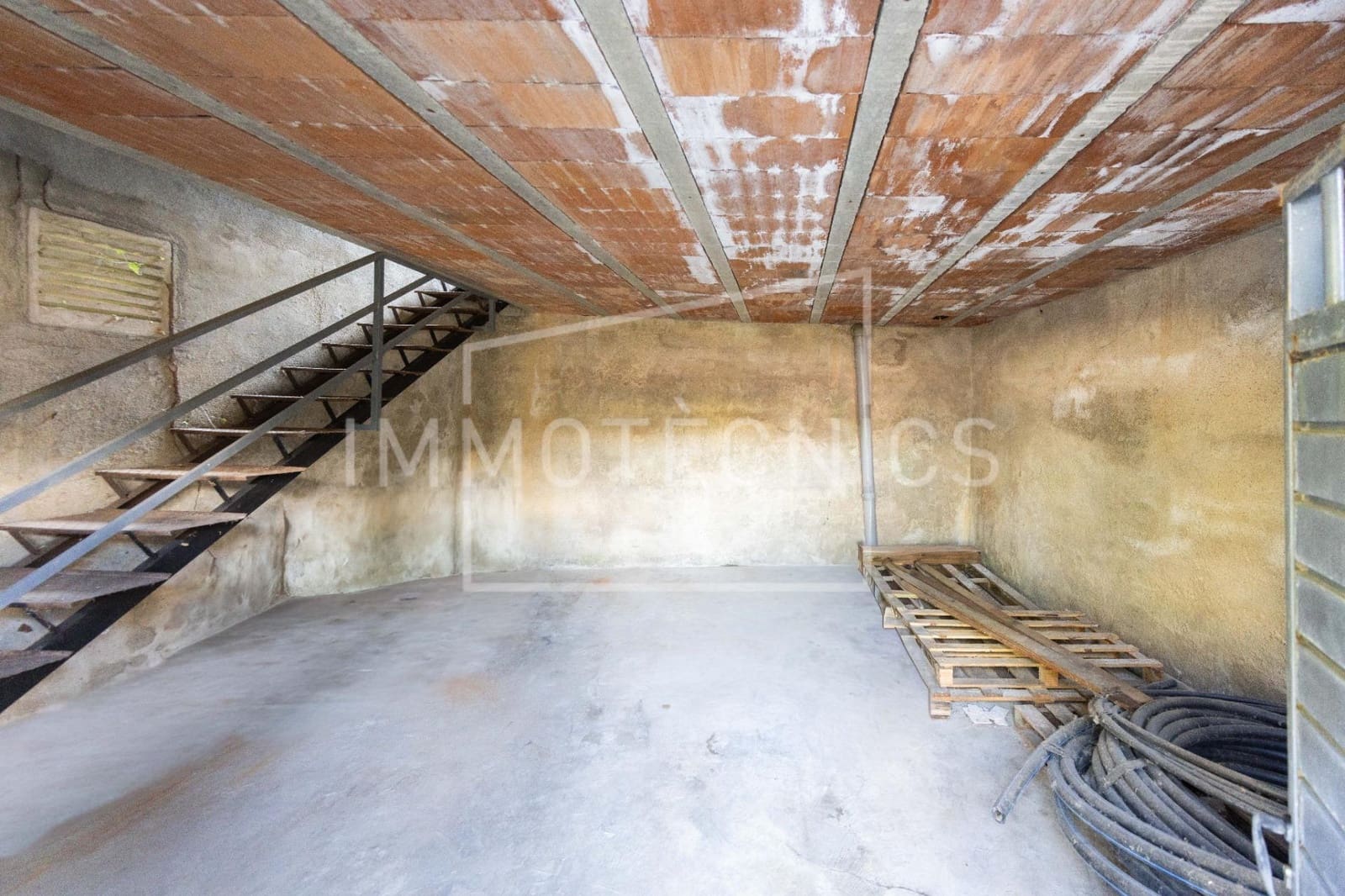 4 sypialnia Willa na sprzedaż w Llinars del Valles - 450 000 € (Ref: 10098555)