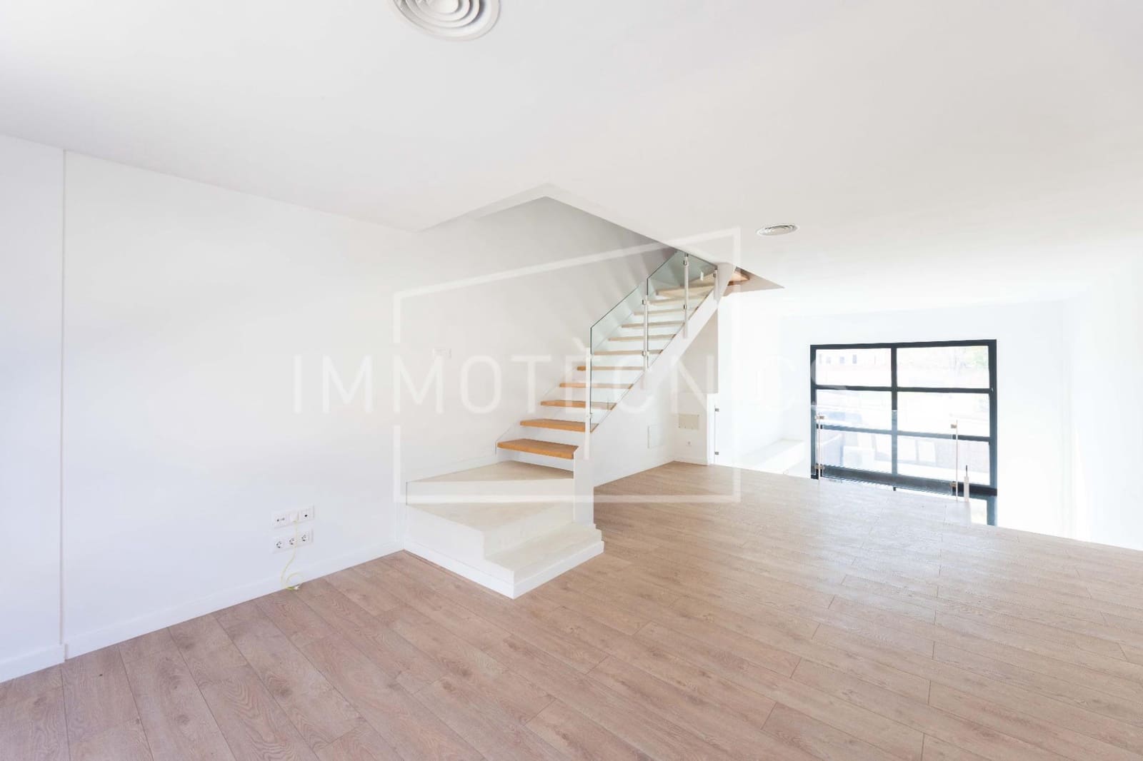 3 chambre Villa/Maison Mitoyenne à vendre à Hostalric avec garage - 375 000 € (Ref: 10102766)