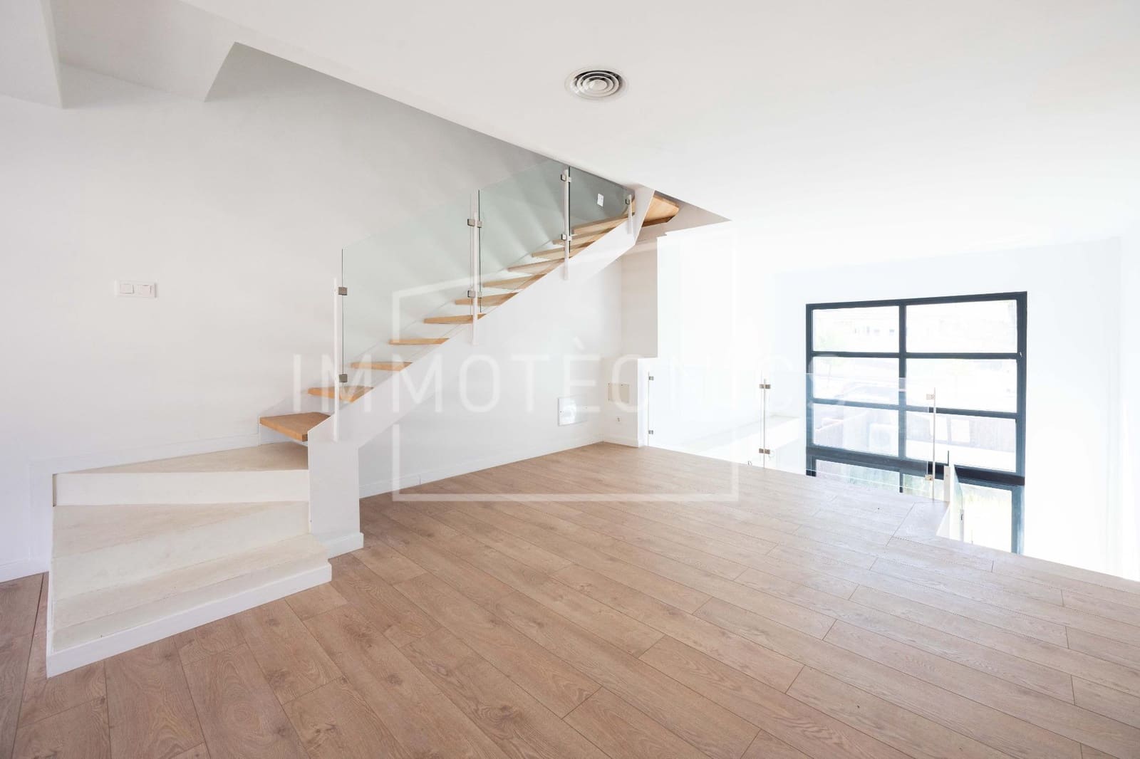 3 chambre Villa/Maison Mitoyenne à vendre à Hostalric avec garage - 375 000 € (Ref: 10102766)