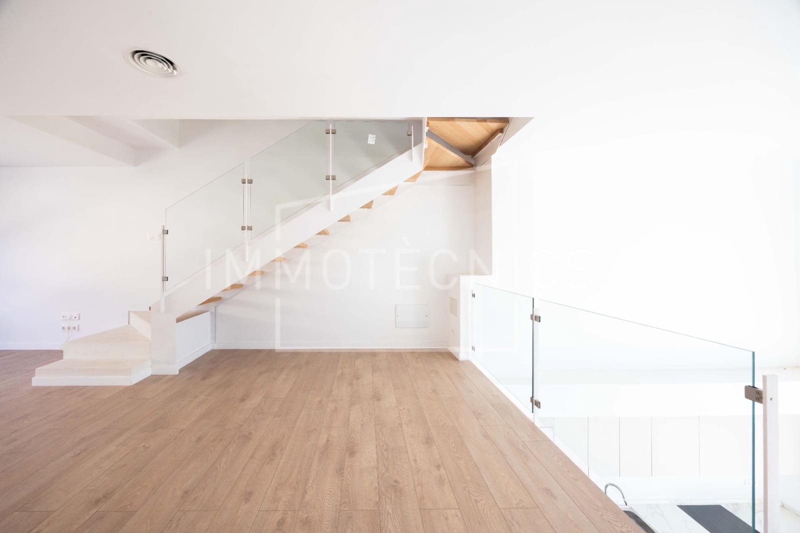 3 chambre Villa/Maison Mitoyenne à vendre à Hostalric avec garage - 375 000 € (Ref: 10102766)
