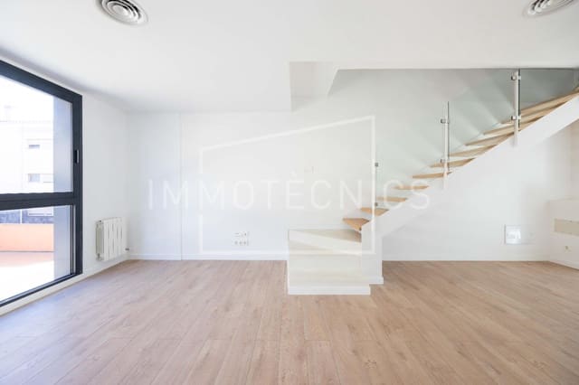 3 chambre Villa/Maison Mitoyenne à vendre à Hostalric avec garage - 375 000 € (Ref: 10102766)