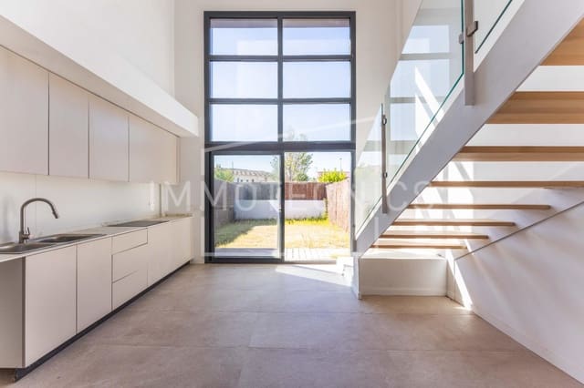 3 chambre Villa/Maison Mitoyenne à vendre à Hostalric avec garage - 375 000 € (Ref: 10102766)