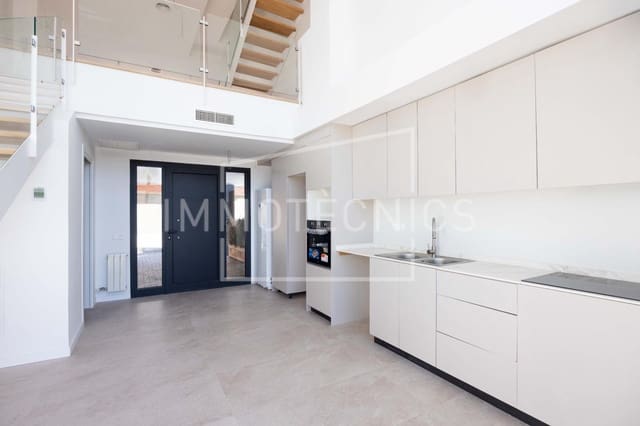 3 chambre Villa/Maison Mitoyenne à vendre à Hostalric avec garage - 375 000 € (Ref: 10102766)