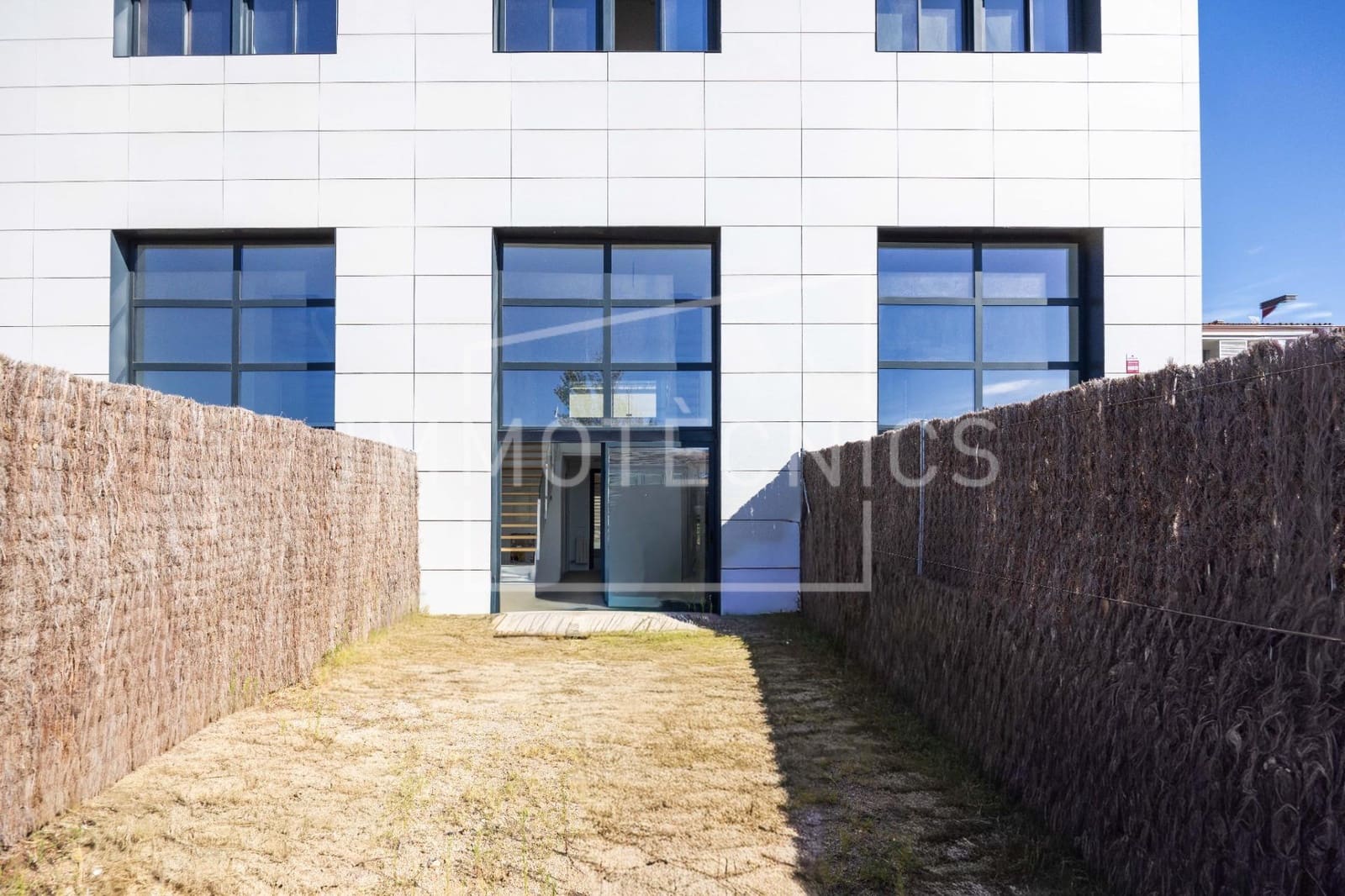 3 chambre Villa/Maison Mitoyenne à vendre à Hostalric avec garage - 375 000 € (Ref: 10102766)