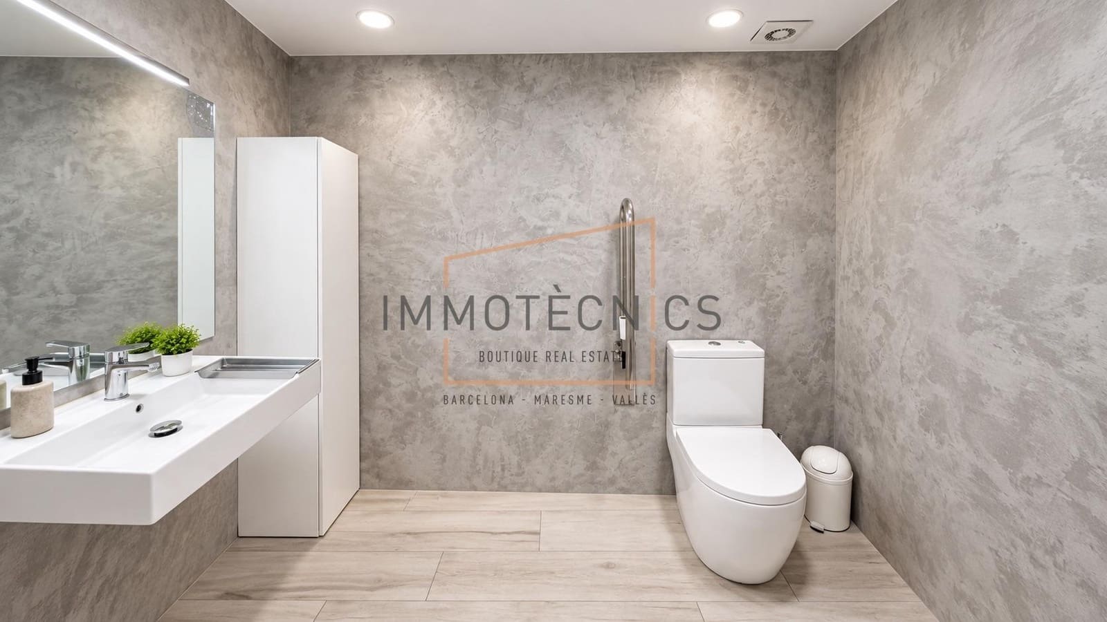 Kommersiell till salu i Mataro - 290 000 € (Ref: 10120041)