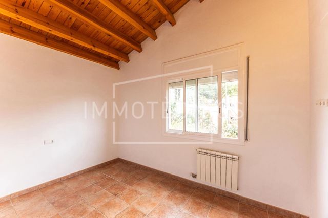 5 chambre Villa/Maison à vendre à Cànoves i Samalús avec garage - 399 000 € (Ref: 10120042)
