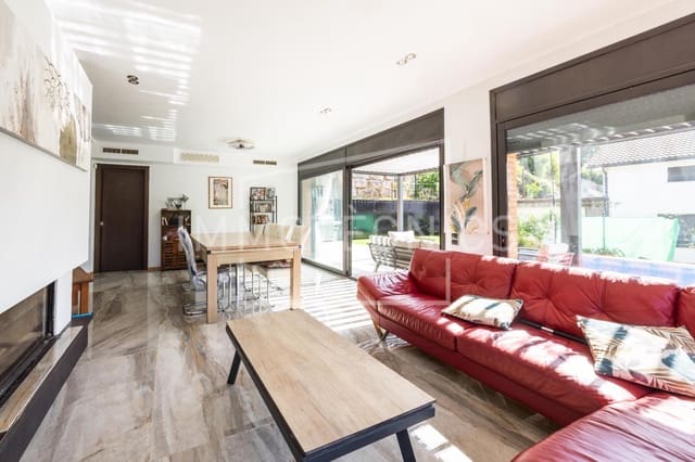 5 Zimmer Villa zu verkaufen in Riells i Viabrea mit Pool Garage - 690.000 € (Ref: 10131771)