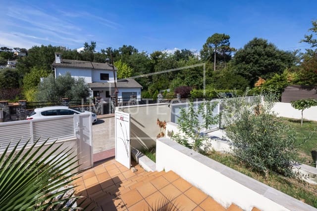 5 Zimmer Villa zu verkaufen in Riells i Viabrea mit Pool Garage - 690.000 € (Ref: 10131771)