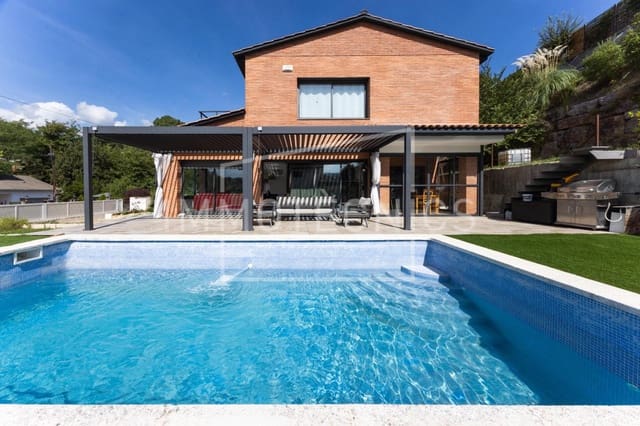 5 Zimmer Villa zu verkaufen in Riells i Viabrea mit Pool Garage - 690.000 € (Ref: 10131771)