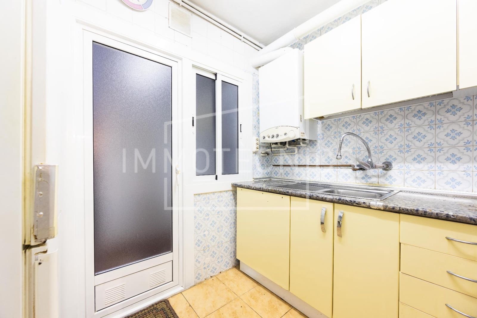 3 slaapkamer Flat te koop in Caldes d'Estrac met zwembad - € 280.000 (Ref: 10161628)