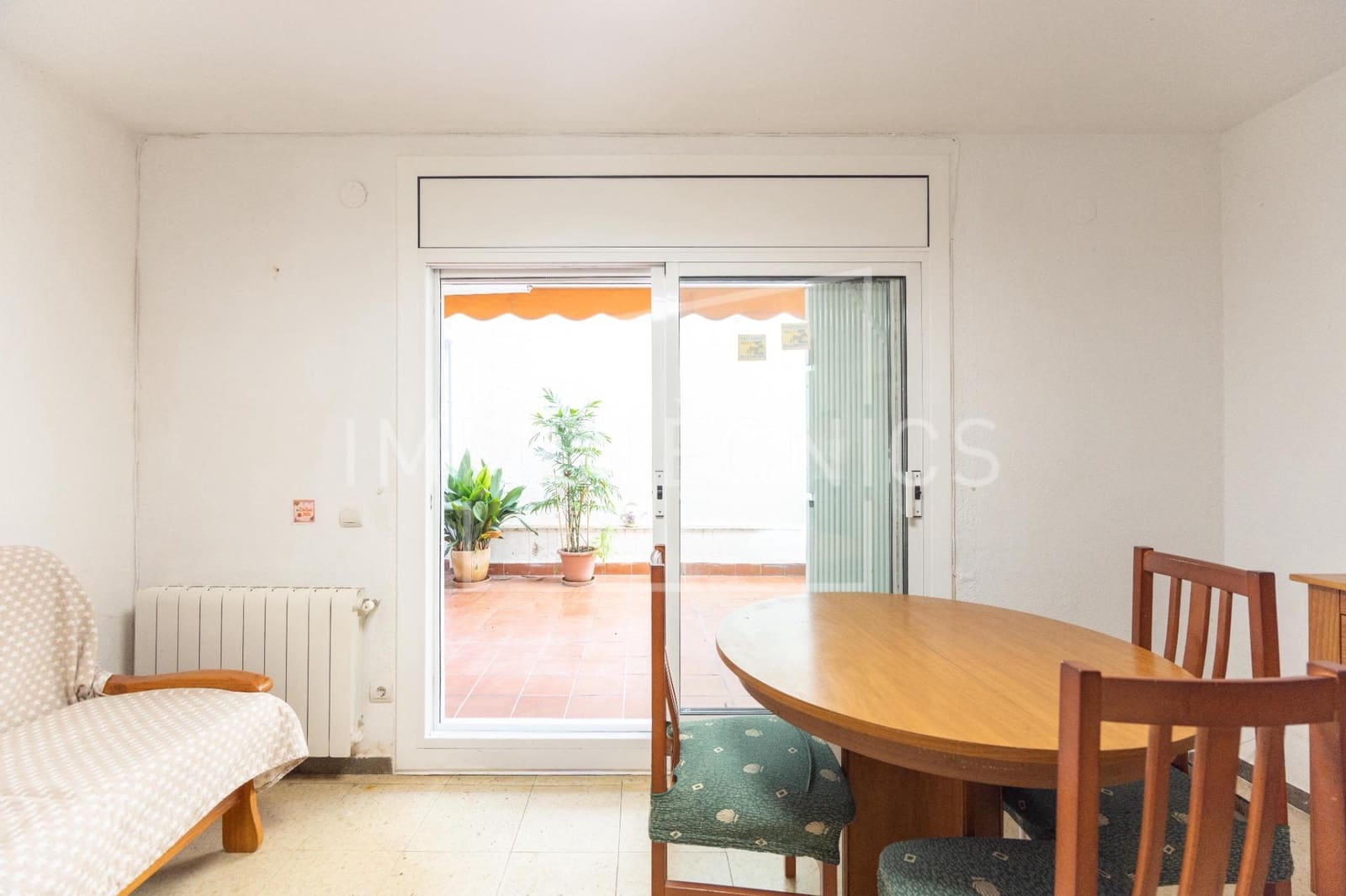 3 slaapkamer Flat te koop in Caldes d'Estrac met zwembad - € 280.000 (Ref: 10161628)