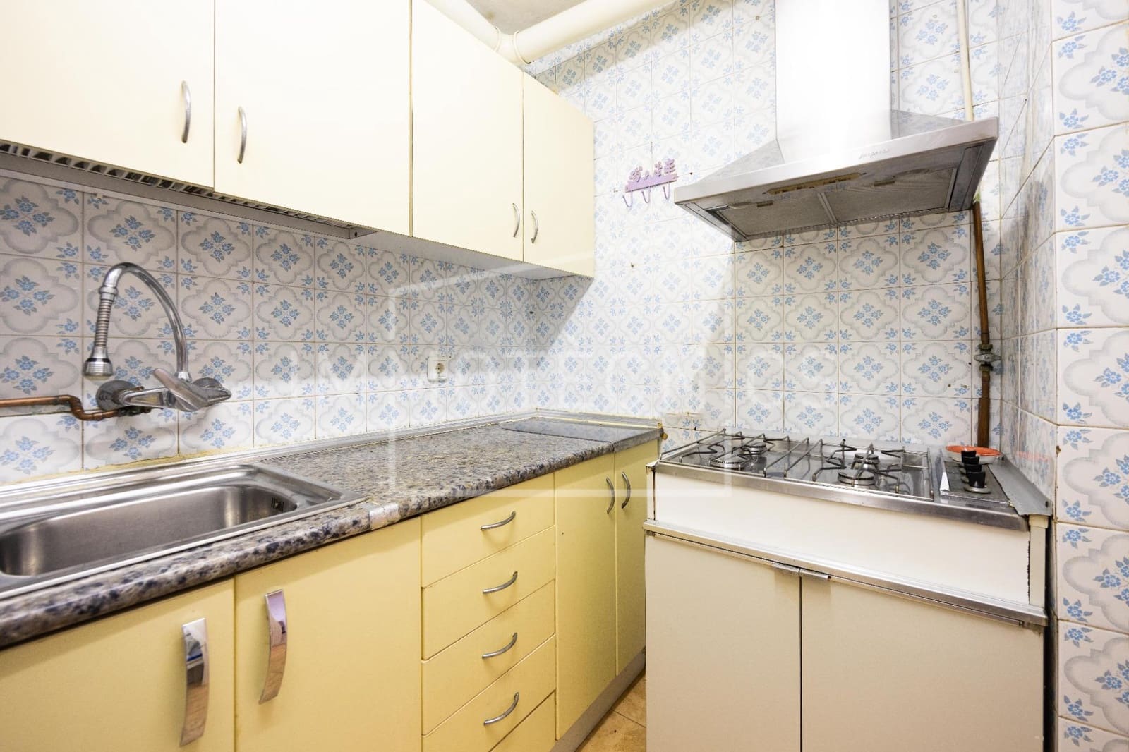 3 slaapkamer Flat te koop in Caldes d'Estrac met zwembad - € 280.000 (Ref: 10161628)
