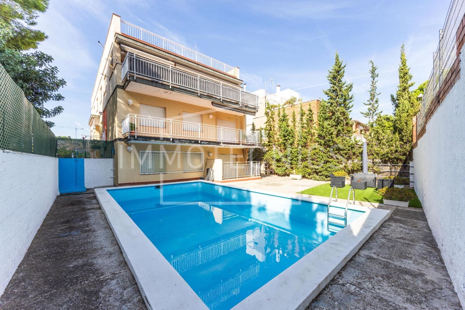 3 slaapkamer Flat te koop in Caldes d'Estrac met zwembad - € 280.000 (Ref: 10161628)