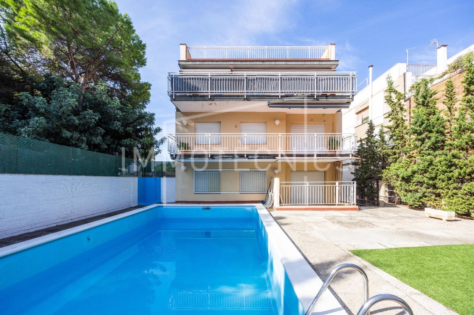 3 slaapkamer Flat te koop in Caldes d'Estrac met zwembad - € 280.000 (Ref: 10161628)