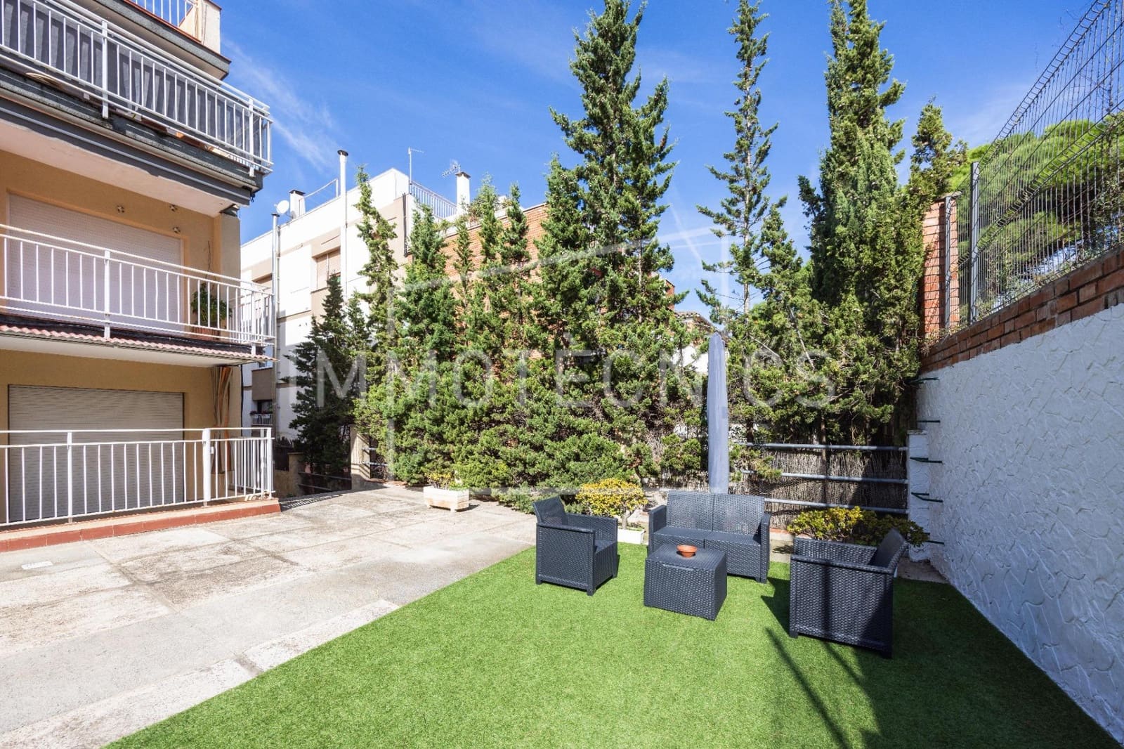 3 slaapkamer Flat te koop in Caldes d'Estrac met zwembad - € 280.000 (Ref: 10161628)