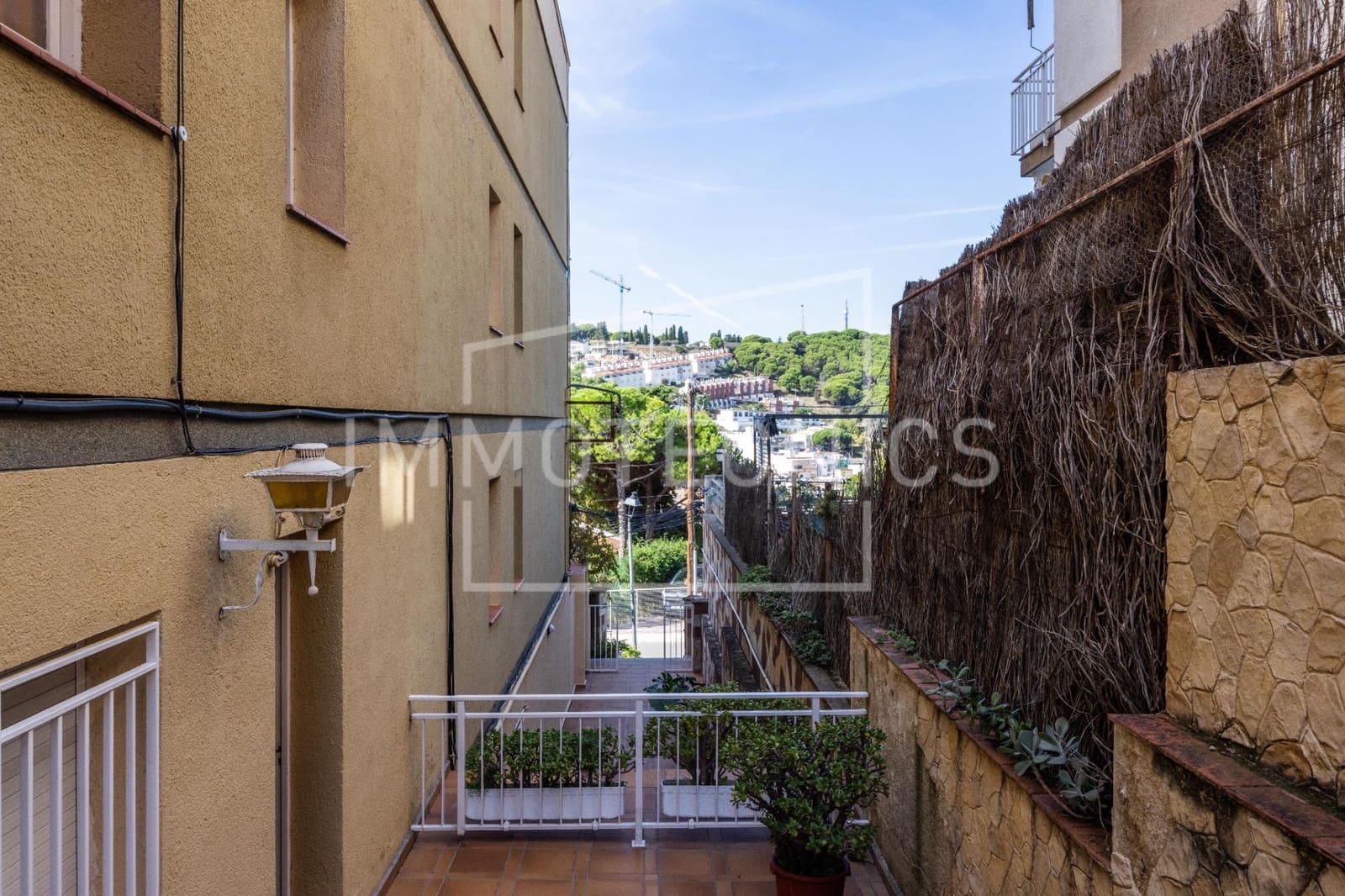 3 slaapkamer Flat te koop in Caldes d'Estrac met zwembad - € 280.000 (Ref: 10161628)