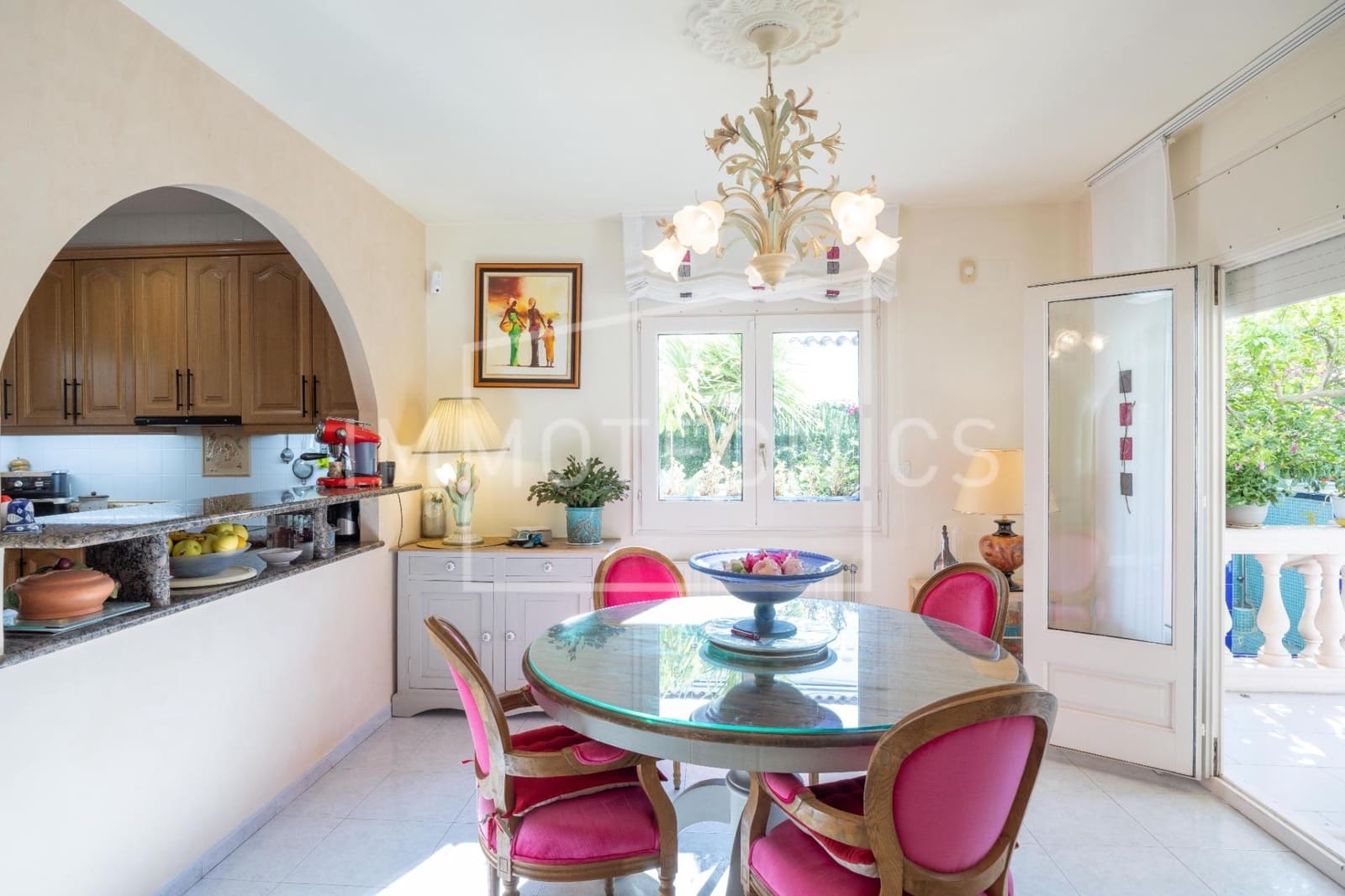 4 bedroom Villa for sale in Empuriabrava with pool garage - € 495,000 (Ref: 10165174)