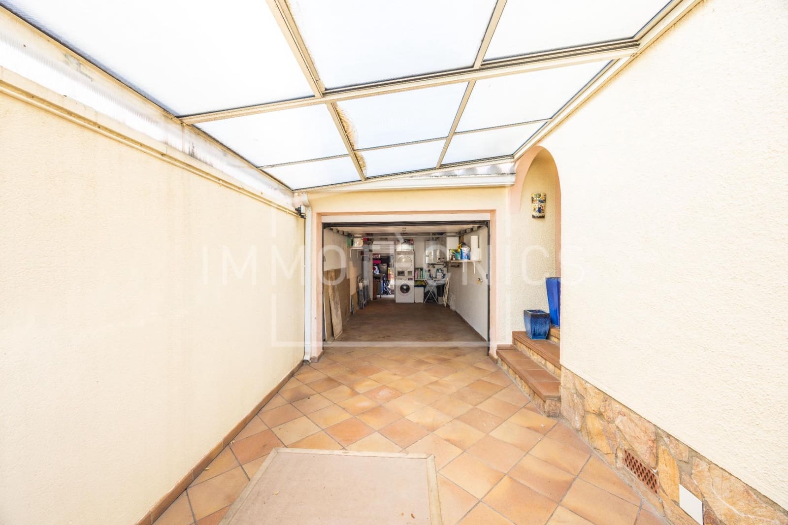 4 bedroom Villa for sale in Empuriabrava with pool garage - € 495,000 (Ref: 10165174)