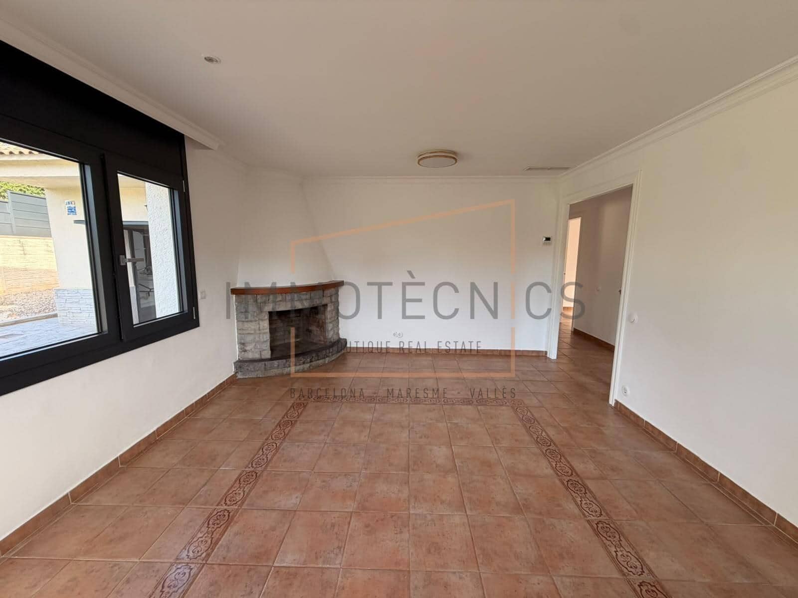4 soverom Villa til leie i Martorelles med garasje - € 1 950 (Ref: 10177346)