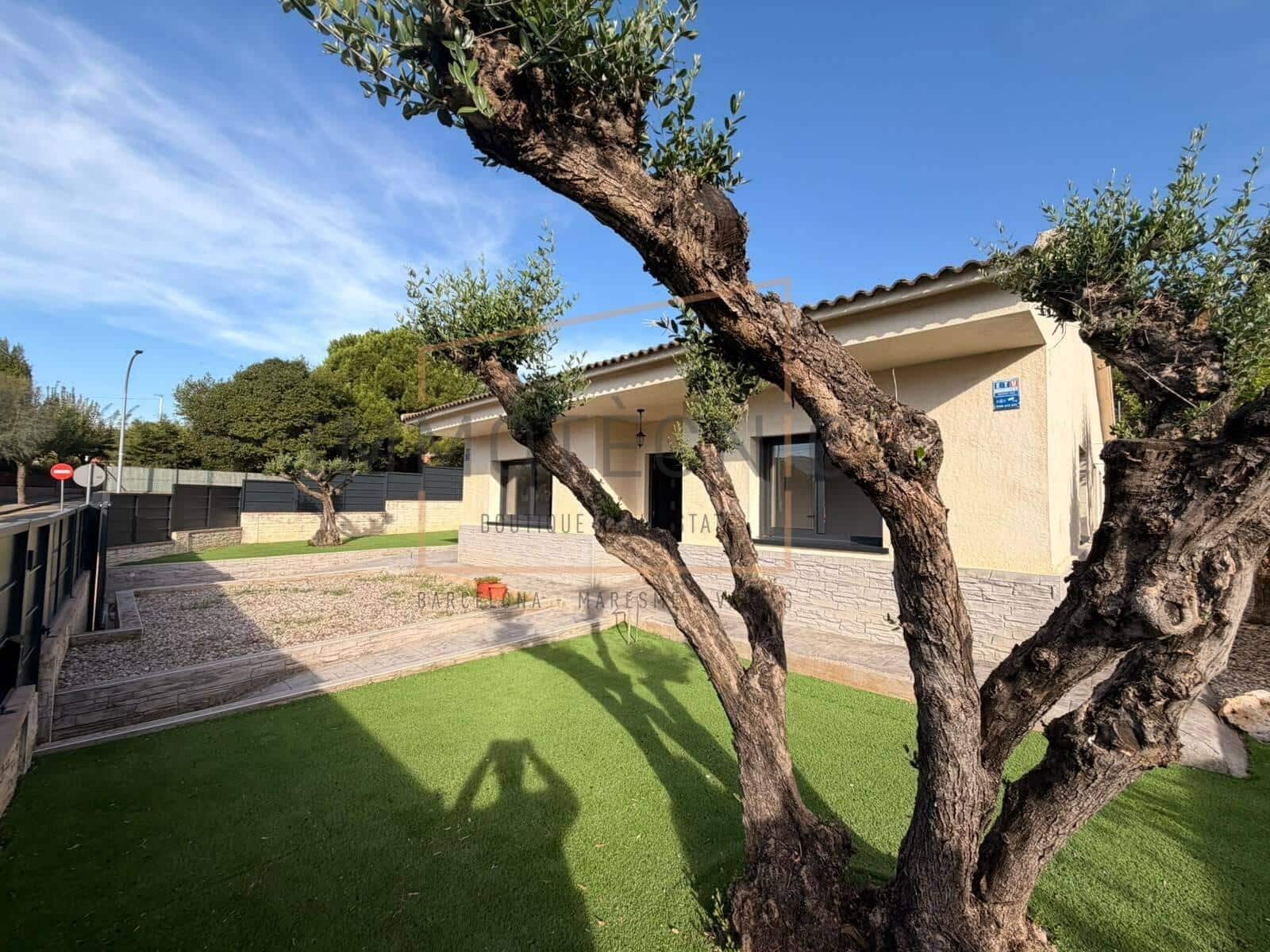 4 soverom Villa til leie i Martorelles med garasje - € 1 950 (Ref: 10177346)