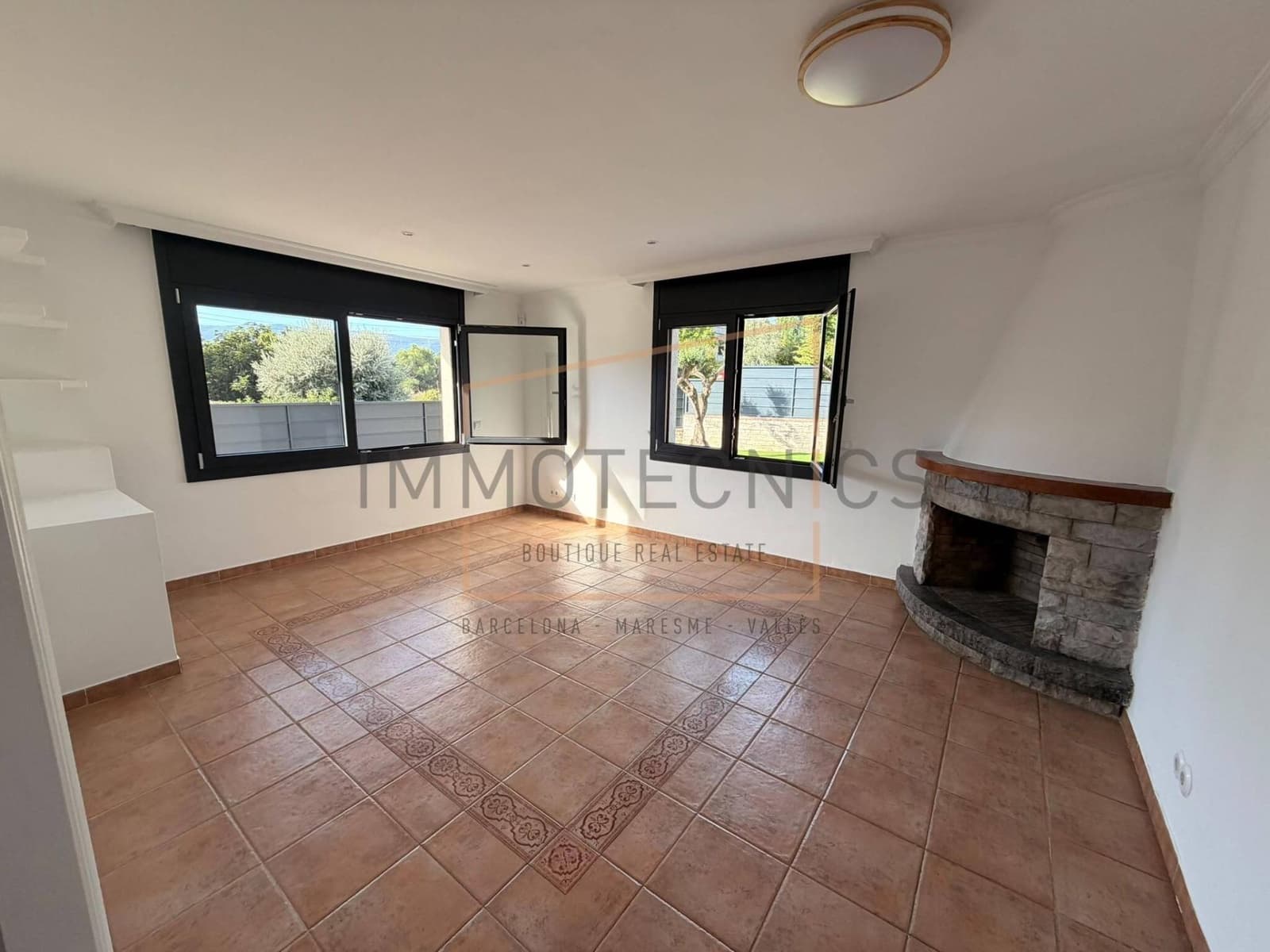 4 soverom Villa til leie i Martorelles med garasje - € 1 950 (Ref: 10177346)